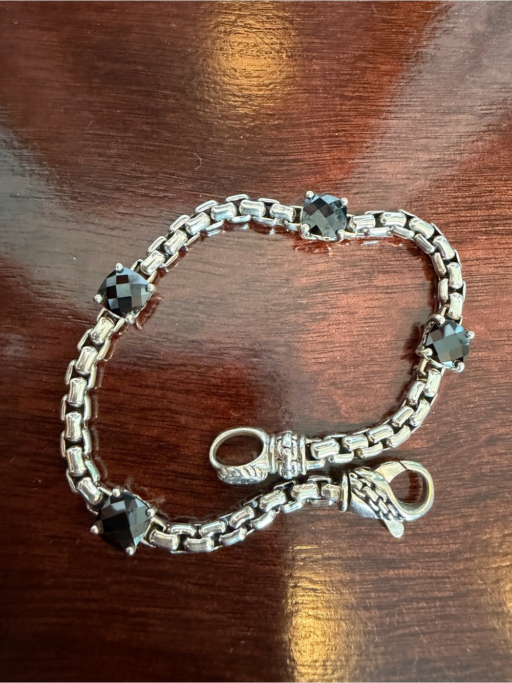 JAI John HARDY Silver Box Chain Bracelet w/ Cushion Cut Black Spinel Stations